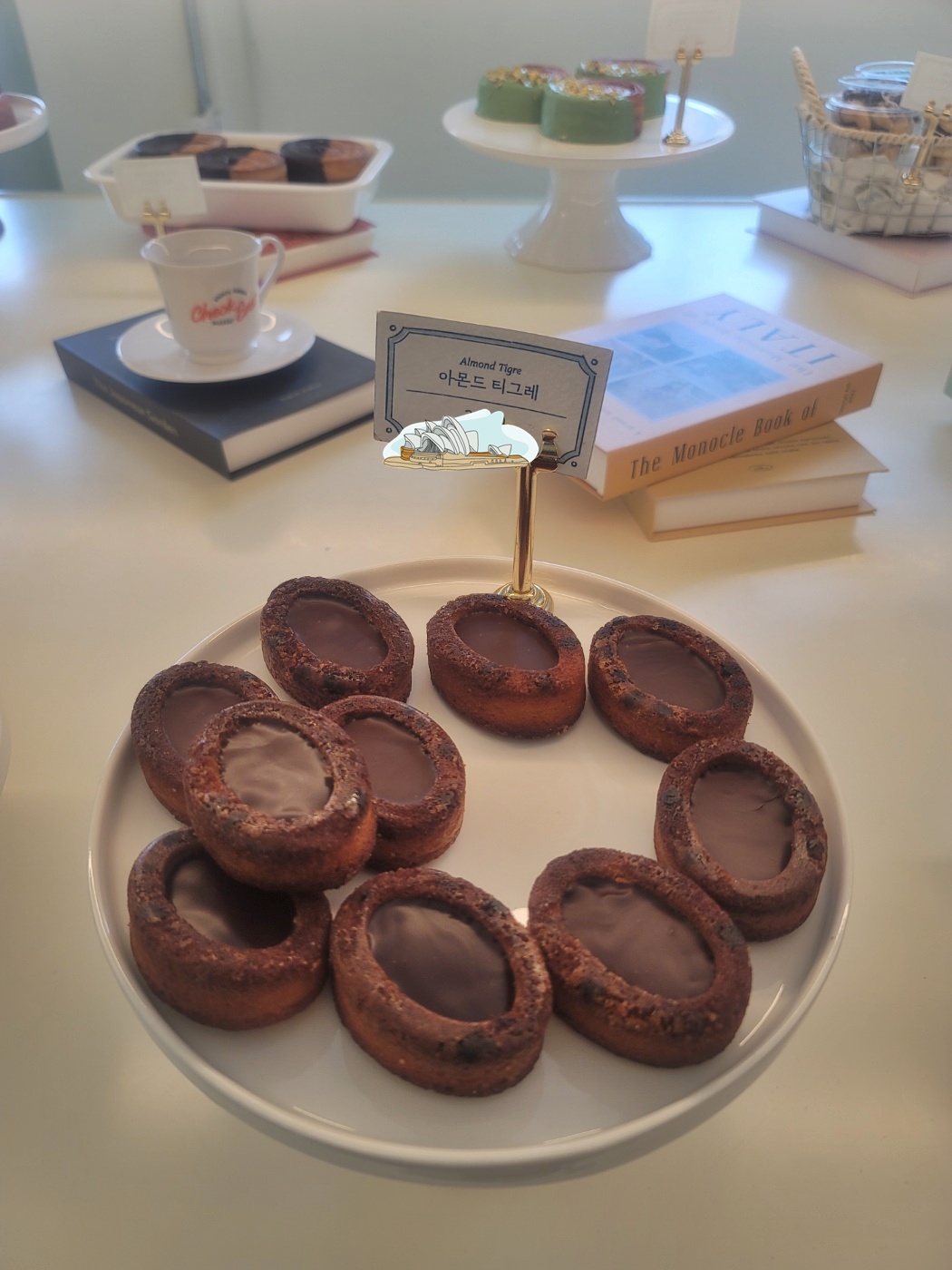 강릉 애견동반카페 체크이스트&amp;#44; 감성 가득한 힐링 공간