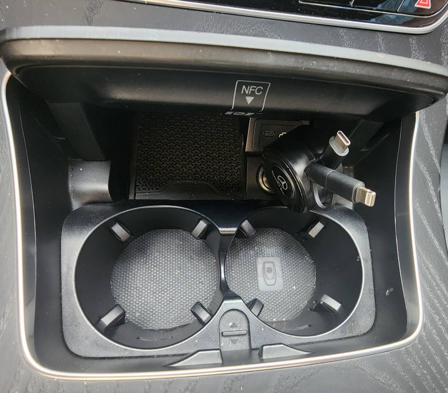 시거잭장착후충전기모습