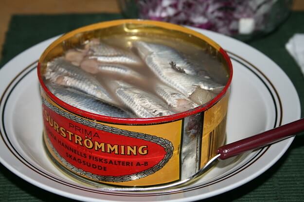 수르스트뢰밍(Surströmming)
