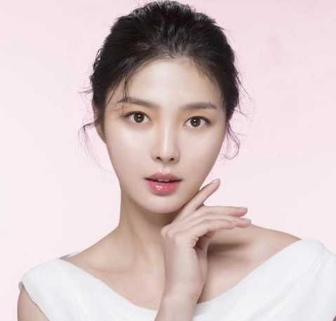 엄현경 배우