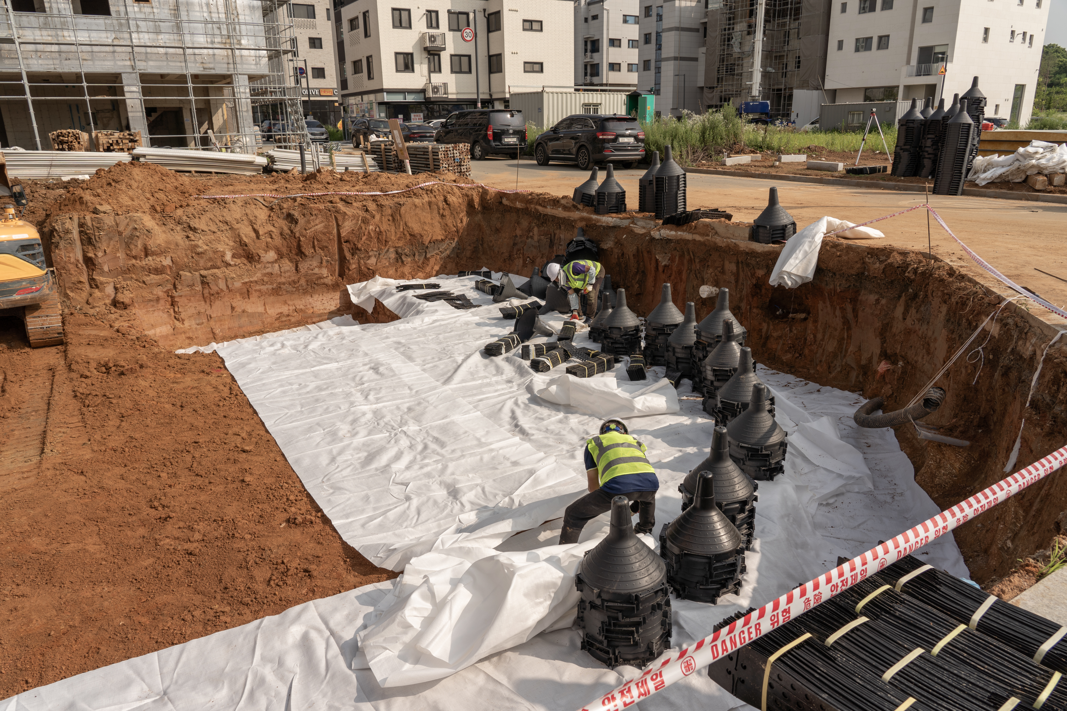 바닥 팽이기초 공법