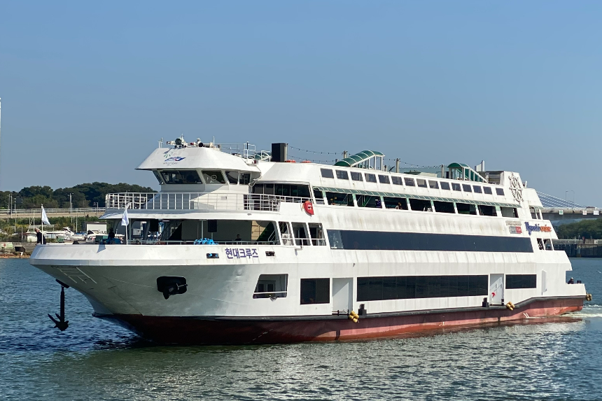 한강 크루즈 뷔페: 로맨틱한 서울 야경과 미식 여행