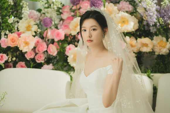 &#39;눈물의 여왕&#39; 김지원 스틸. [사진=tvN]