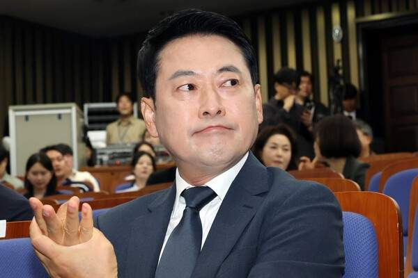 장동혁 가족상 조문 논란 총정리! 외손녀 사망 부고부터 나이, 프로필, 소속정당 국민의 힘, 고향, 학력, 경력, 부동산 및 윤리위 징계 배후 심층 진단