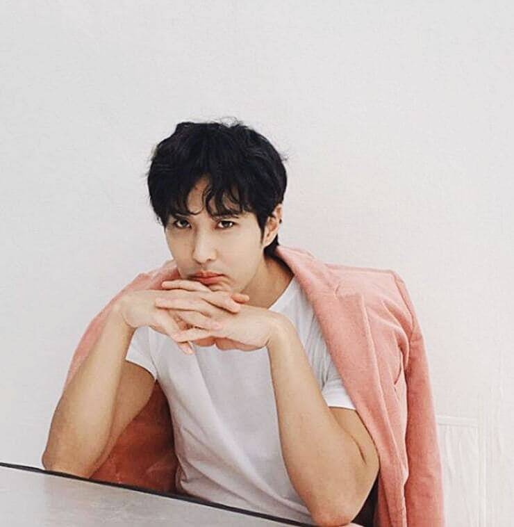 배우-김지석