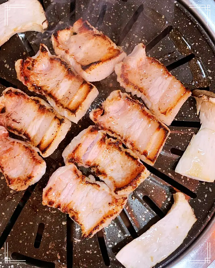 토요일은 밥이좋아 군포 당동 된장박이 삼겹살 맛집 생삼겹 통삼겹 된장에 넣어 숙성 나만 알고싶은 현지인 추천 토밥 좋아 방송정보