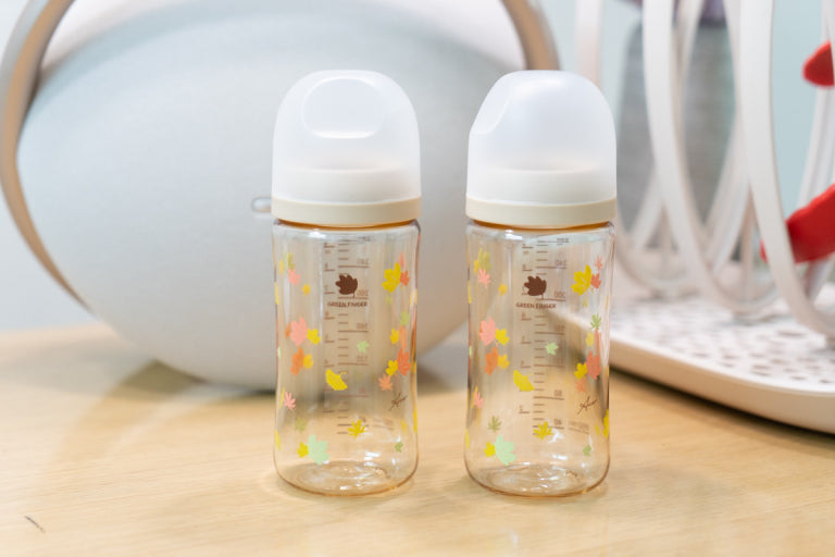 아기 젖병 사진