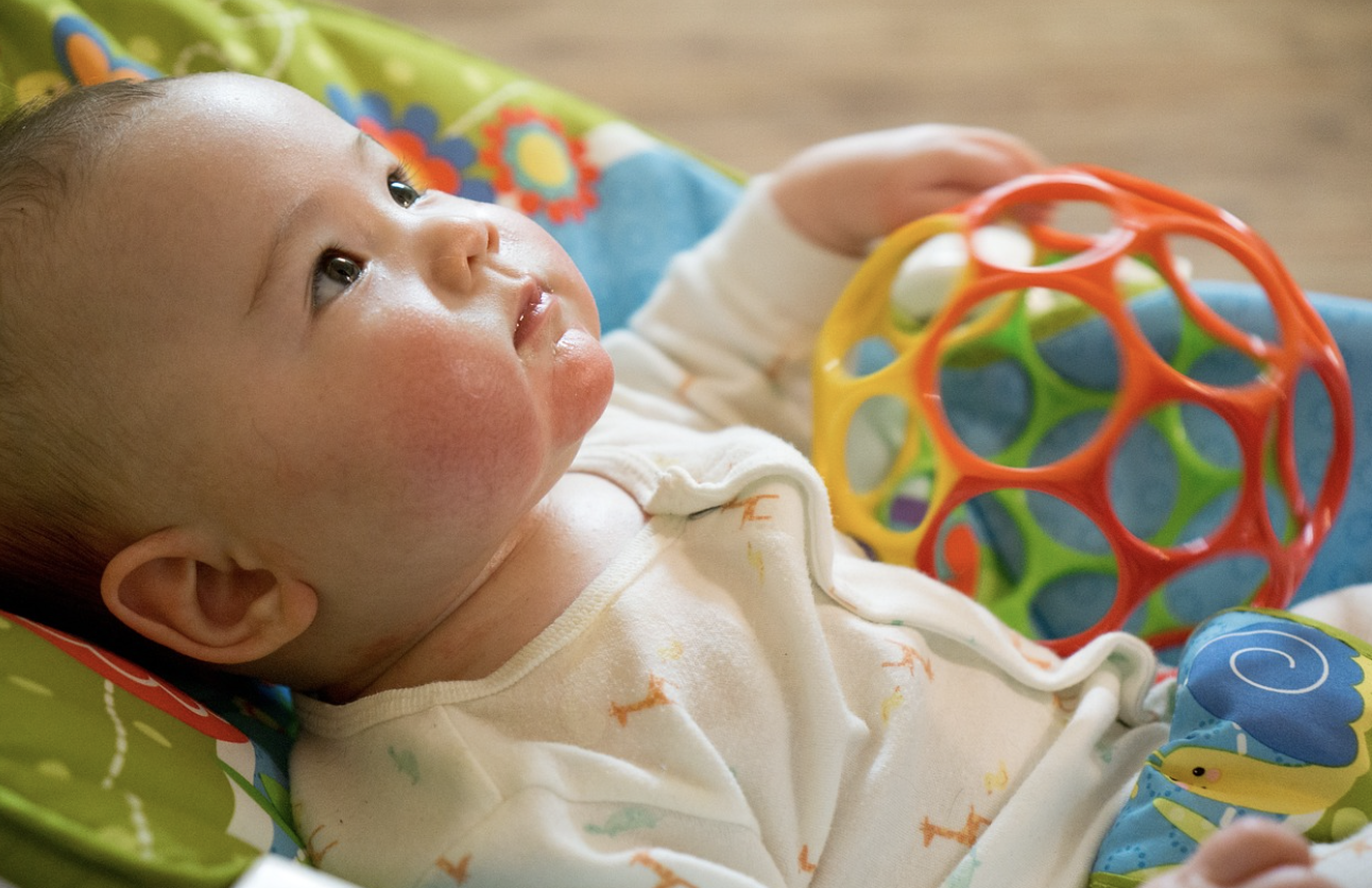요즘 엄마아빠들이 좋아하는 육아 선물, 센스 있는 선택법
