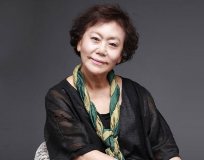 백수련 프로필