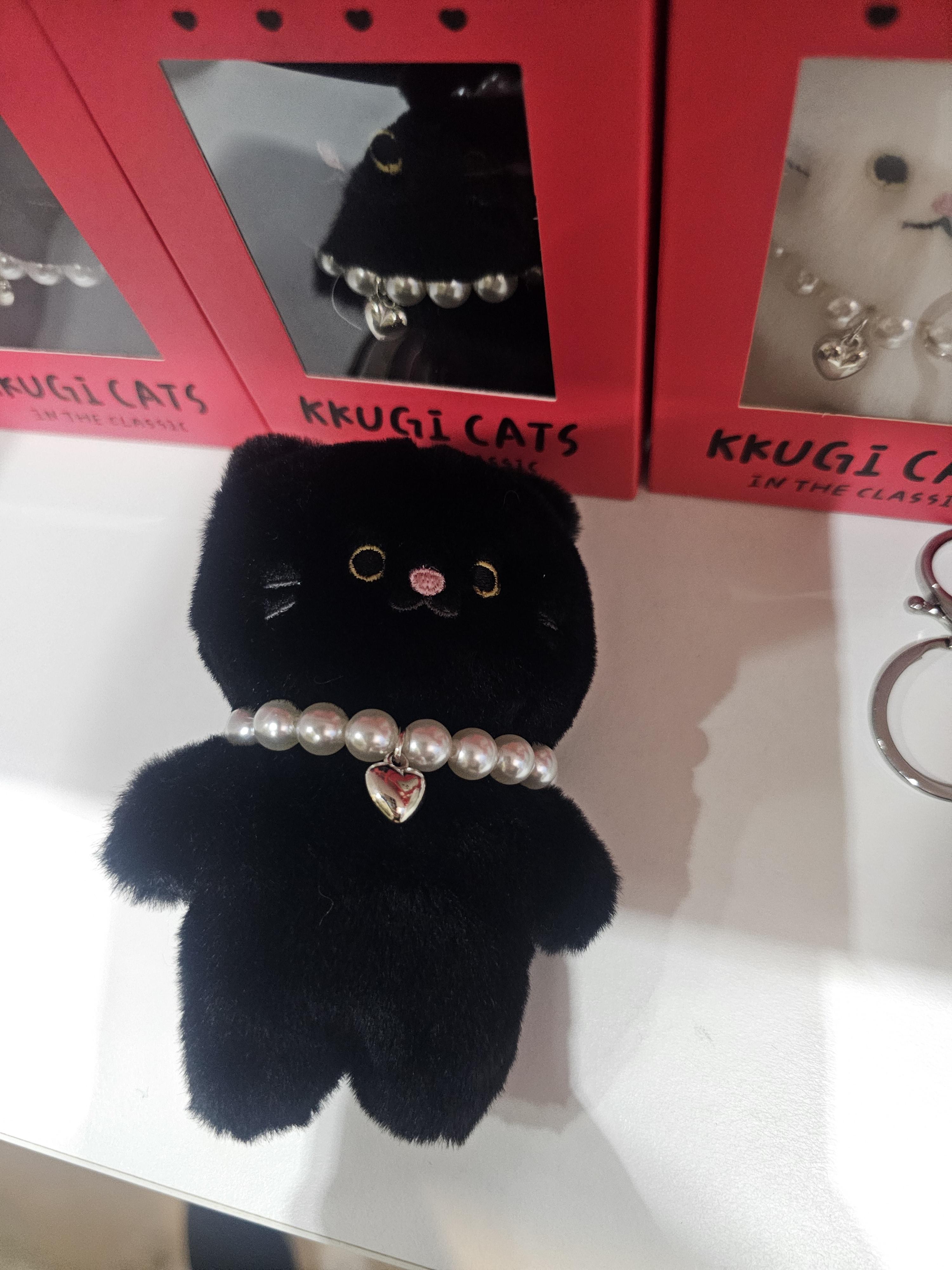 요것도_귀여워서_찍은_고양이_인형