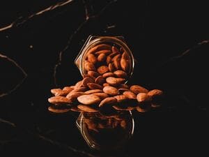 마그네슘-효능-많이-포함된-음식-아몬드