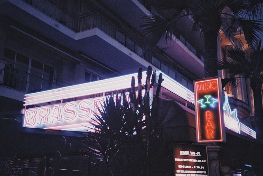 'Lease'