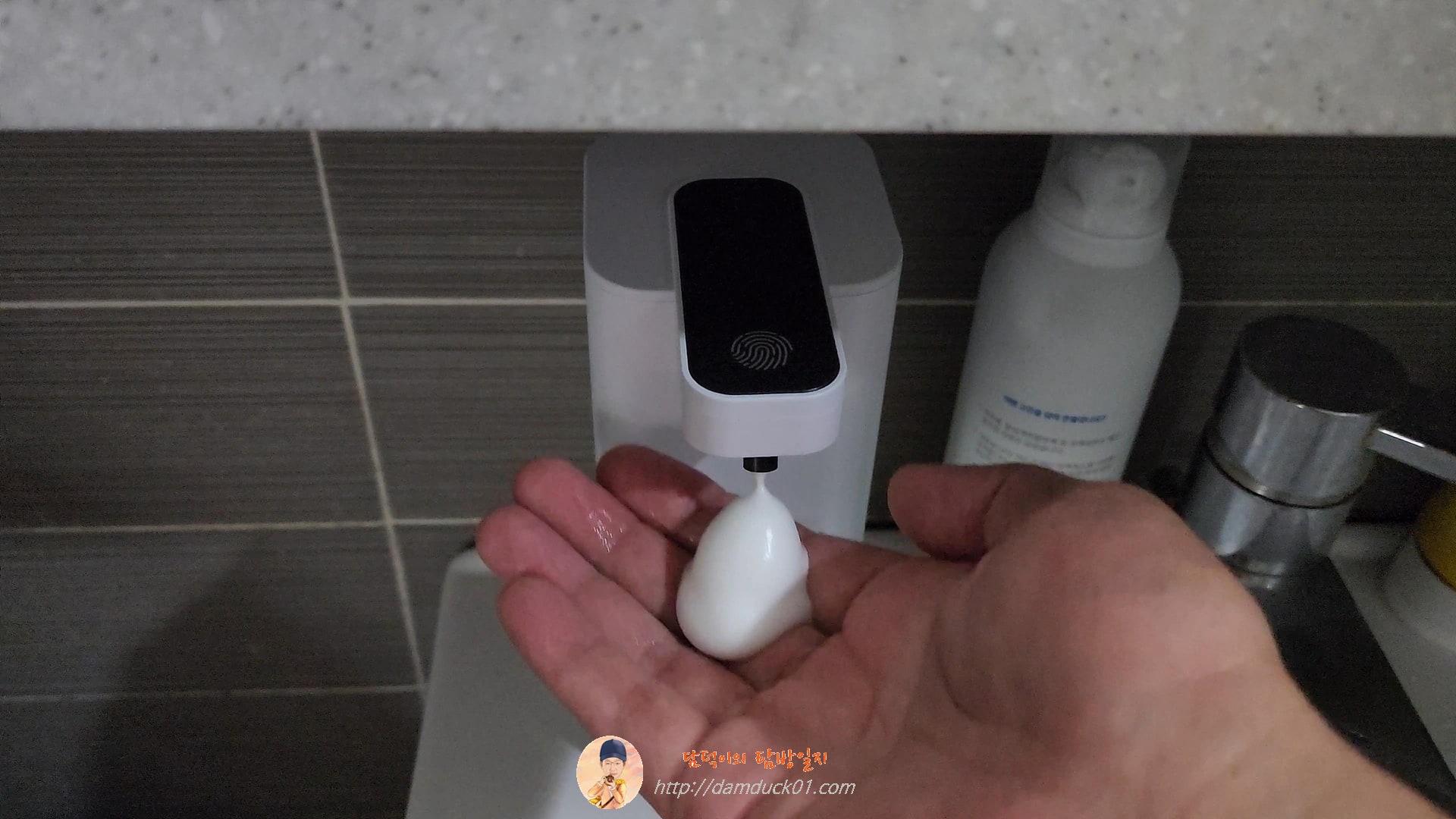 자동 유도 비누 디스펜서 거품 세척 전화 스마트 손 세척 비누 디스펜서 알코올 스프레이 비누 디스펜서 세척