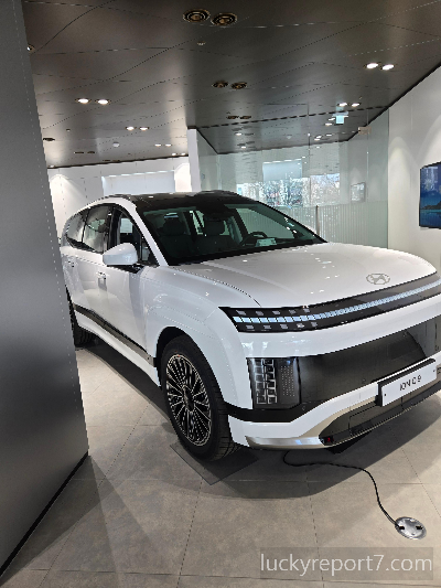 아이오닉9-세레니티화이트펄-실물색상