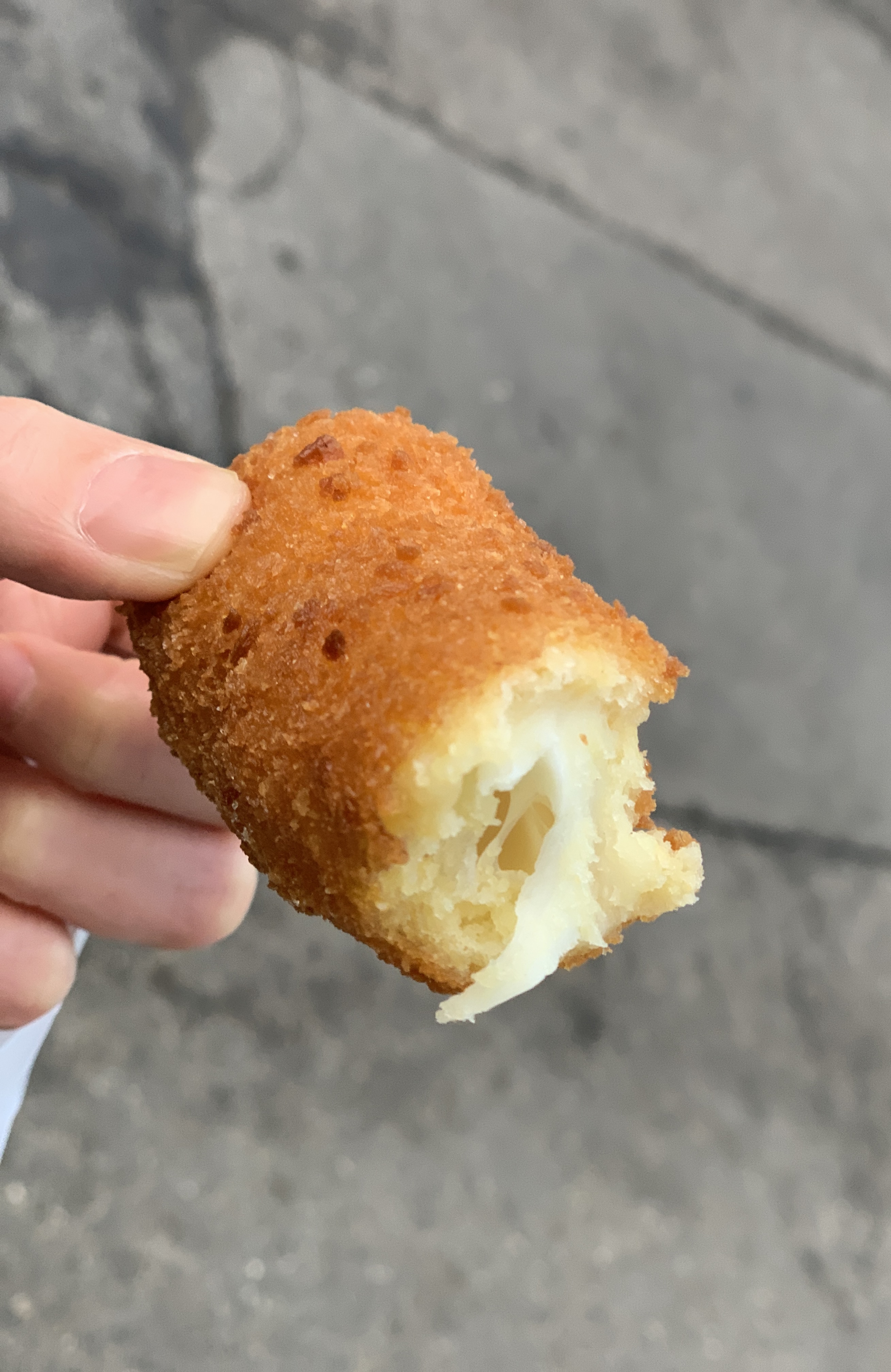 모짜렐라 치즈 도넛