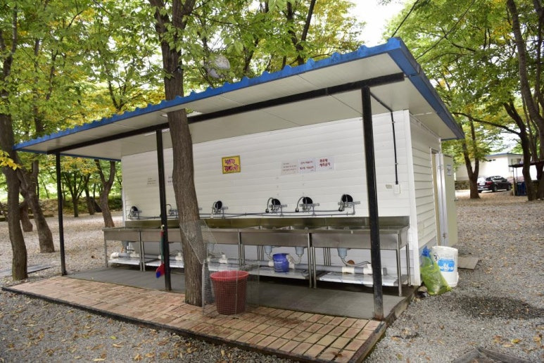 가평 북면 '중바위캠핑장' 미리보기