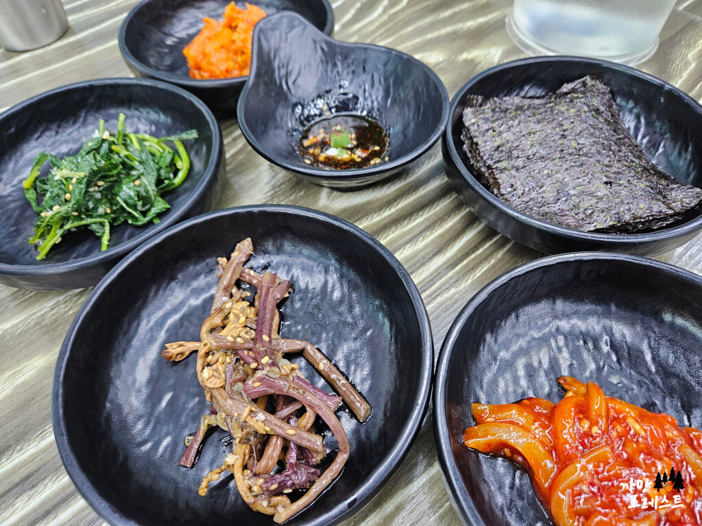 소담명가찰솥밥 밑반찬