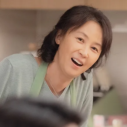 졸업에서 오정화 역을 맡은 윤복인