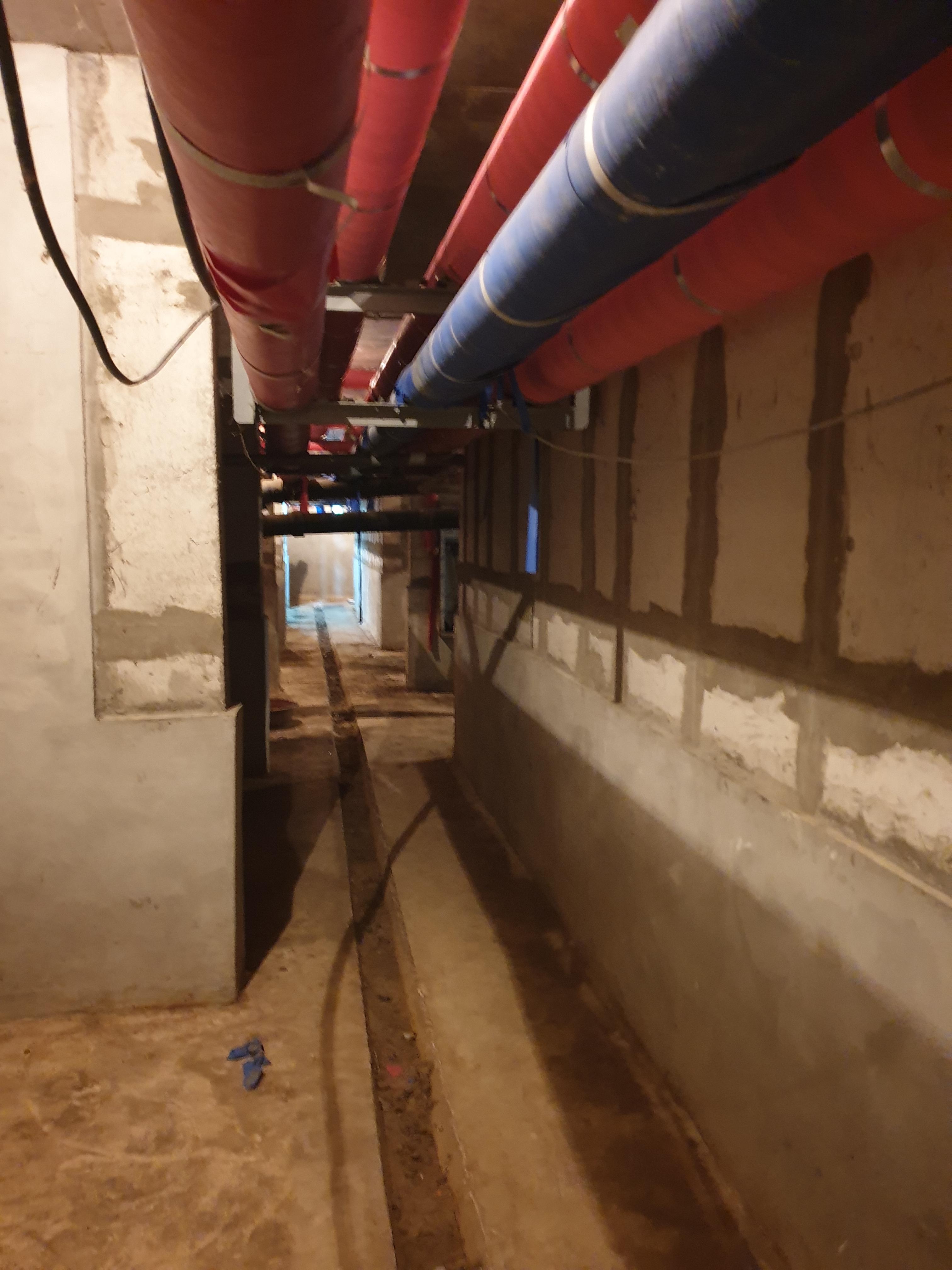 아파트 지하 통로