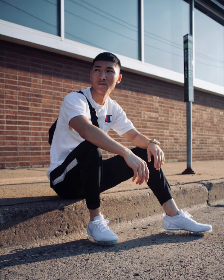 다중 ControlNet에 사용할 자세 참조 이미지