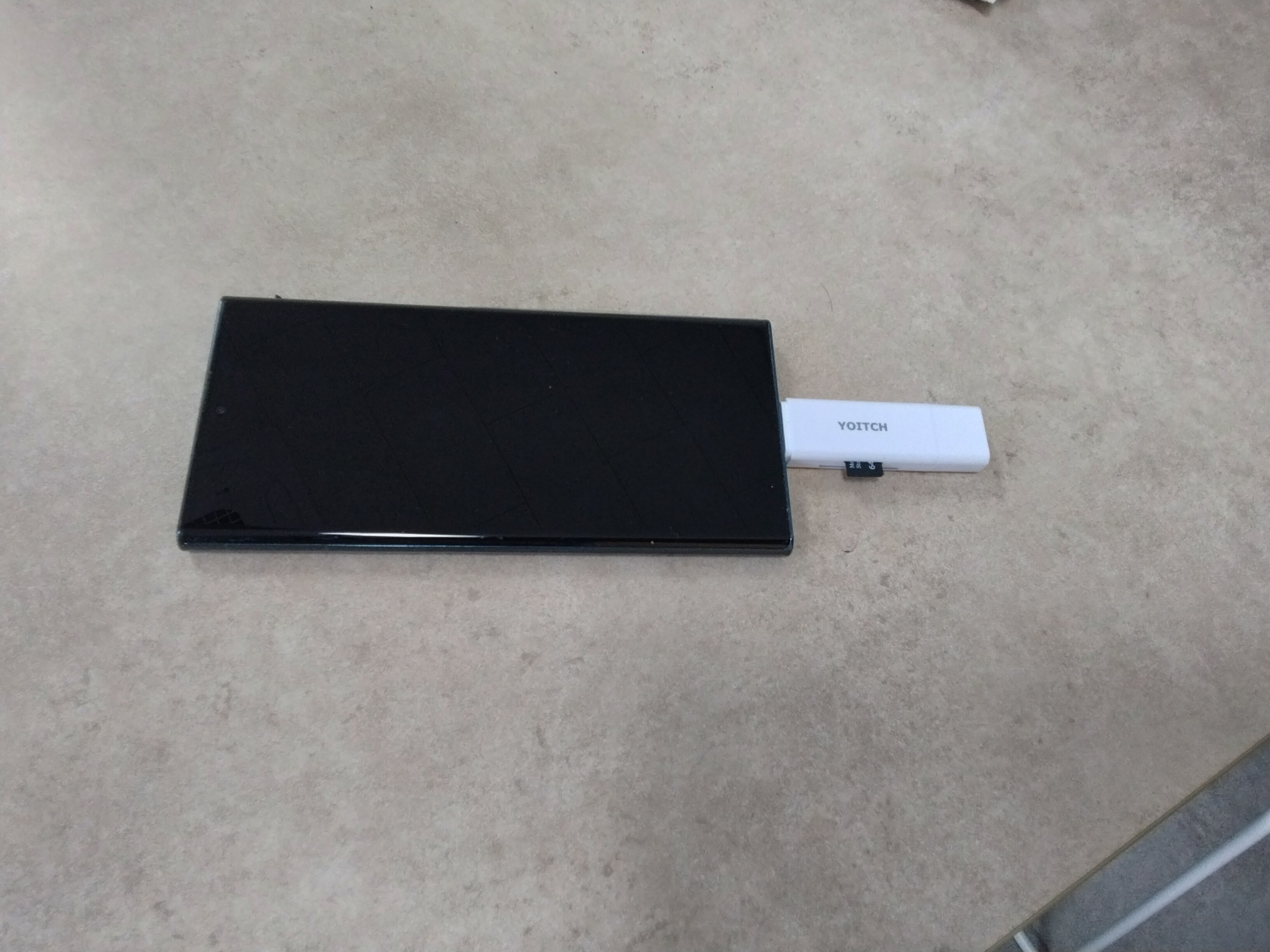 OTG카드와 휴대폰 장착