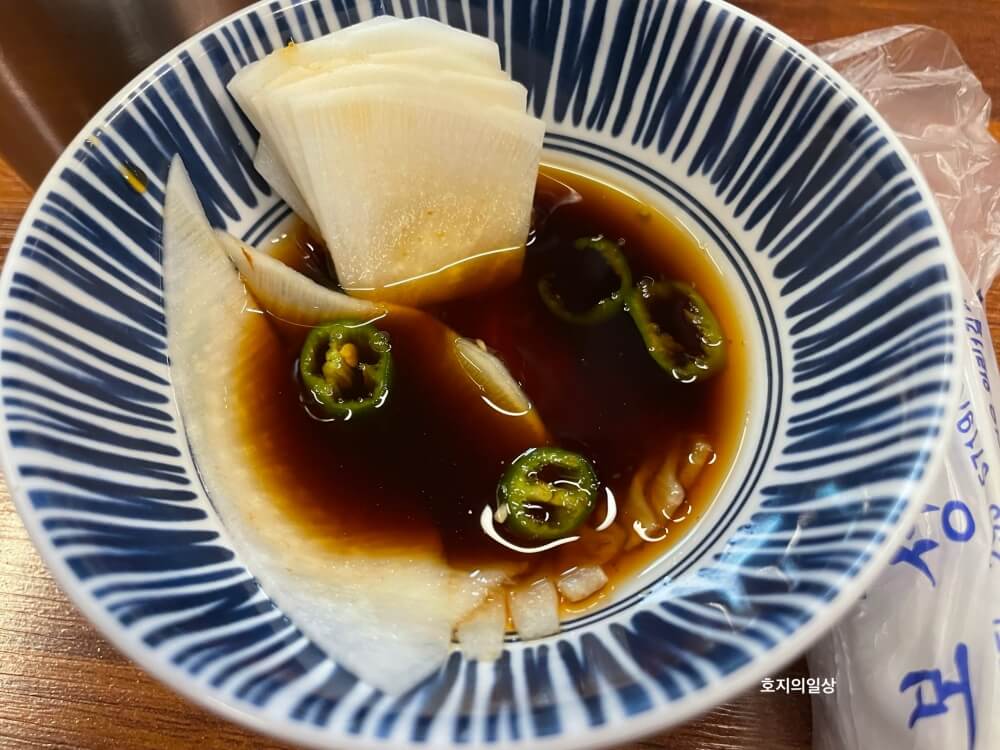 수원 영통 맛집 영포화로 영통점 - 돼지고기 전용 소스