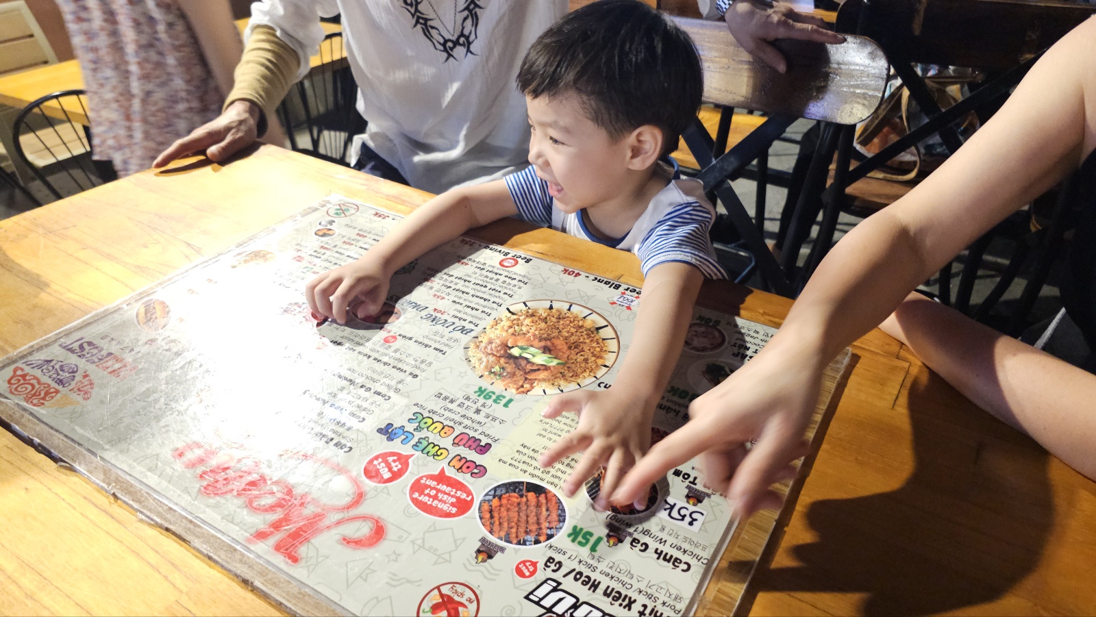 [25.3월] 푸꾸옥 #11&amp;#124;선셋타운 야시장(Chợ Đ&ecirc;m Vui-Fest Bazaar)&amp;마트(Vietnam Select)