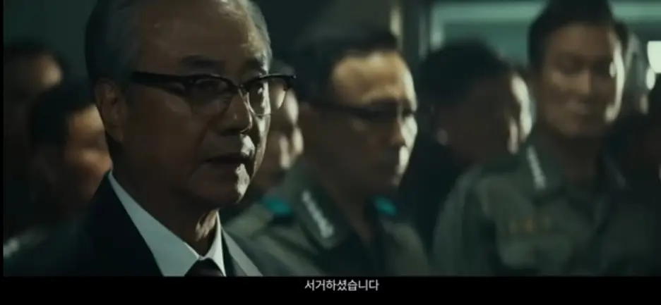 12&middot;12-쿠데타를-다룬-영화-서울의-봄-한장면