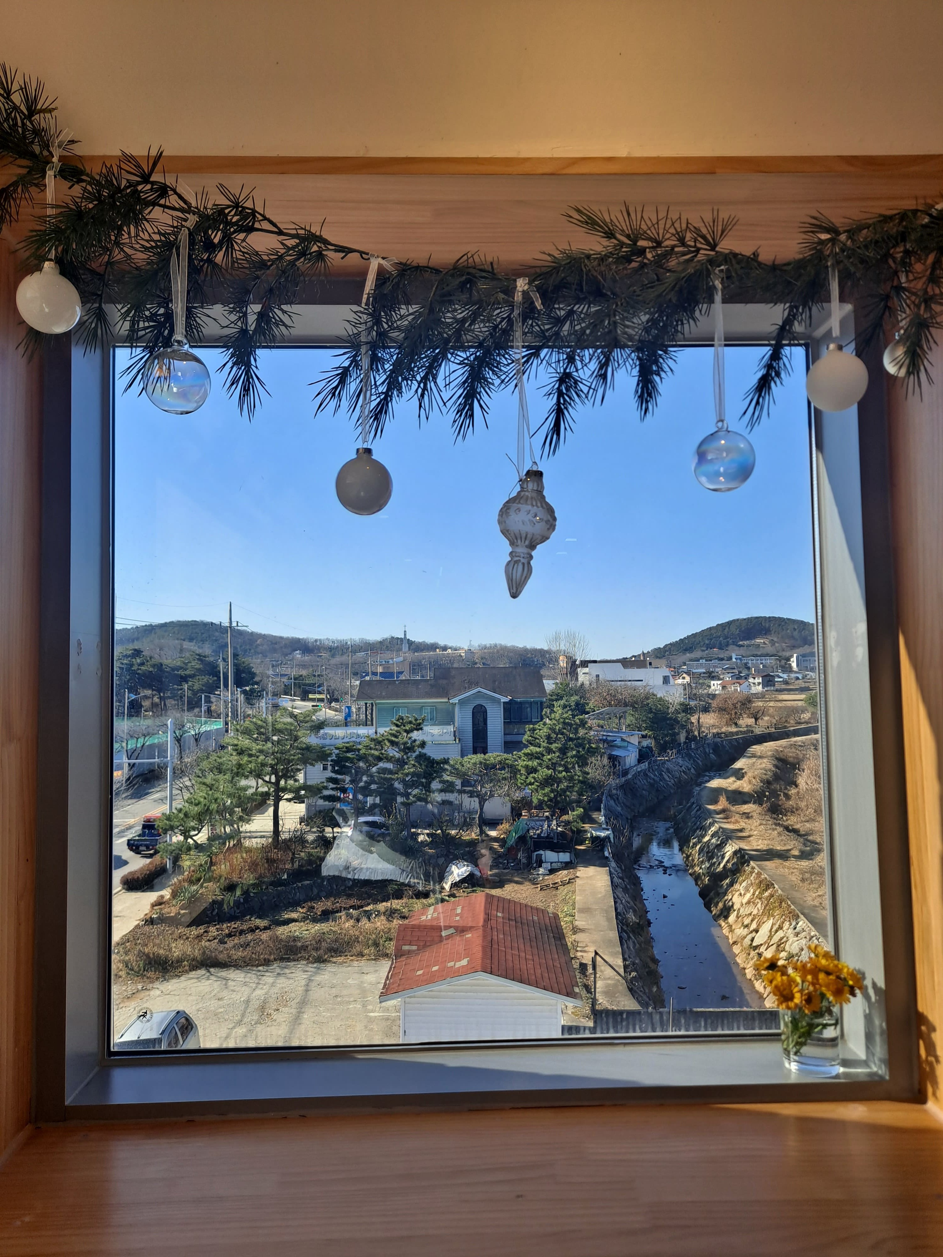 카페 우투우투 내부 모습입니다.