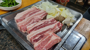 수지성복역 맛집 삼겹살 고인돌 돌판구이