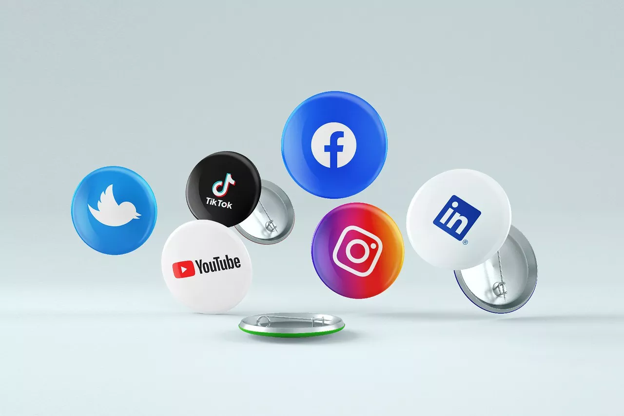 social media logo