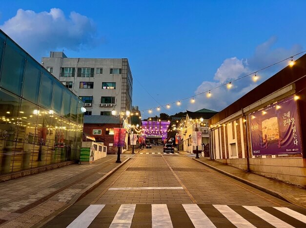 야경이 아름다운 도시관광지