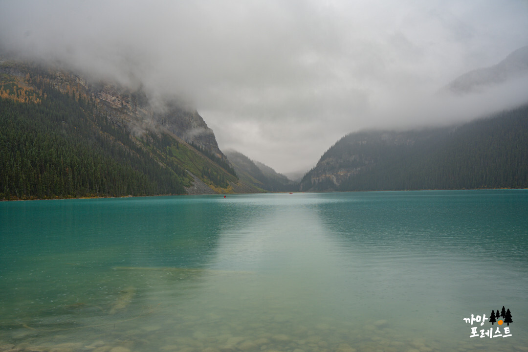캐나다 레이크 루이스 풍경