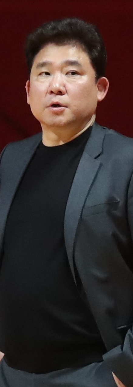 소노인터내셔널 김승기 초대감독 프로필 나이 경력