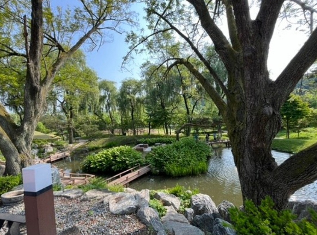 남이섬 정관루 뒤쪽 포토존 이미지