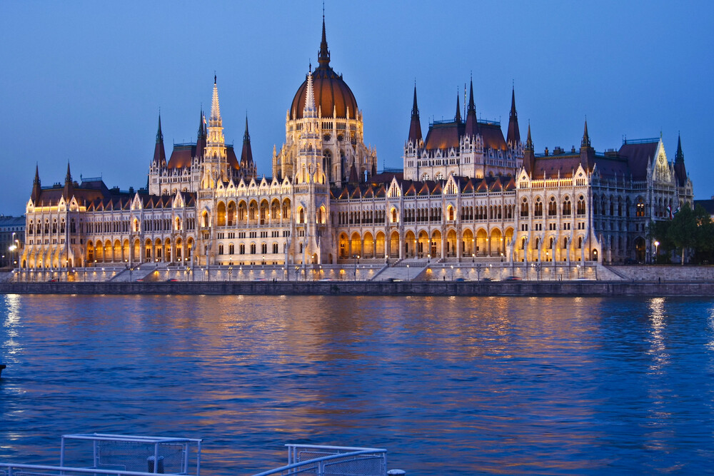 유네스코 세계문화유산 헝가리 부다페스트 다뉴브강 부다성지구 안드라시거리