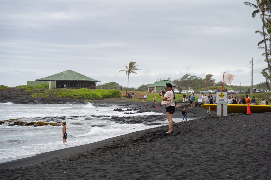 푸날루우 블랙 샌드 비치 분위기