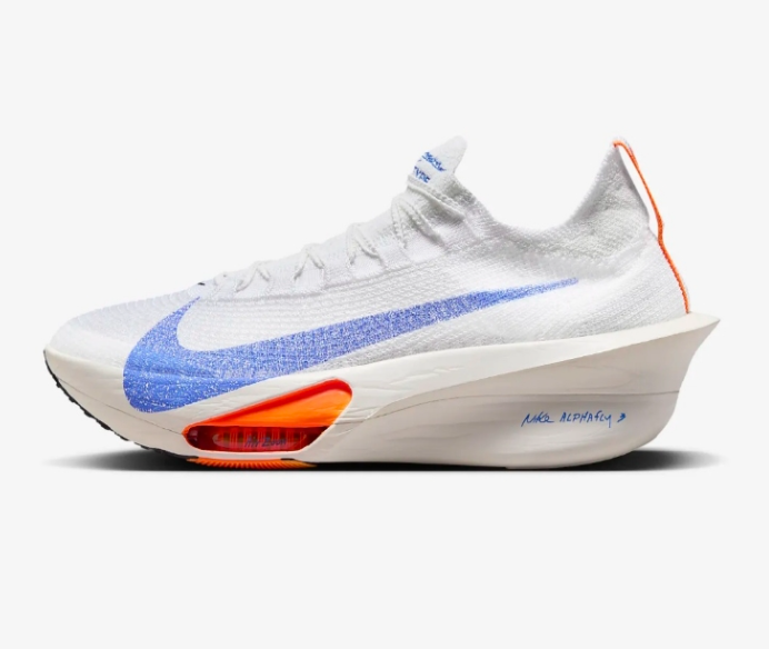 2030세대가 사랑하는 나이키 러닝화 사진