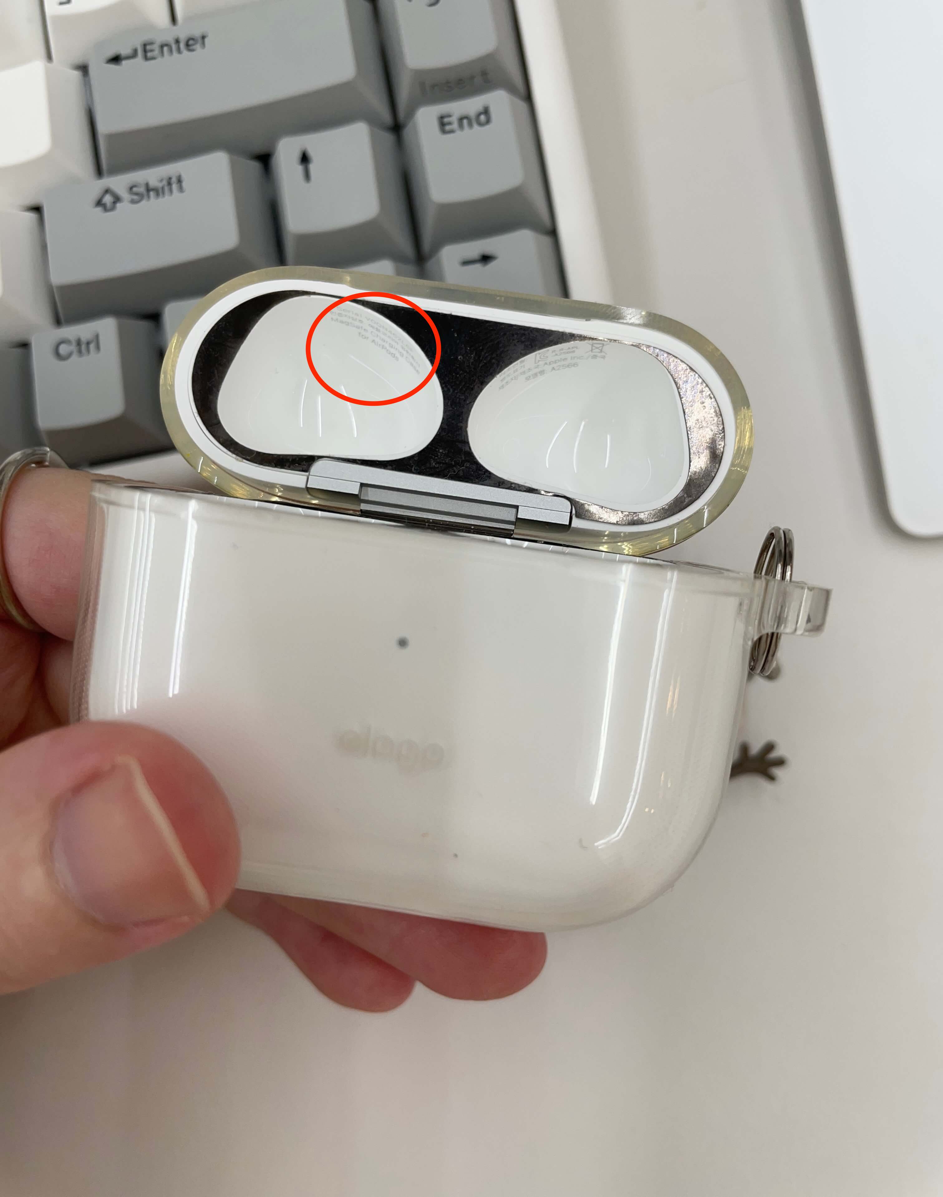 에어팟-일련번호-확인하기-케이스-안쪽