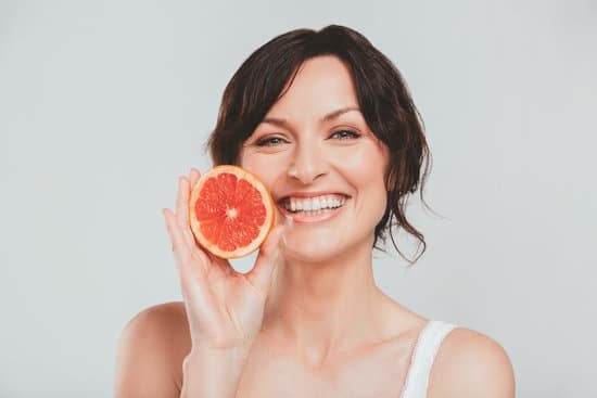 색소침착 및 미백 관리: 깨끗하고 맑은 피부를 위한 완벽 가이드