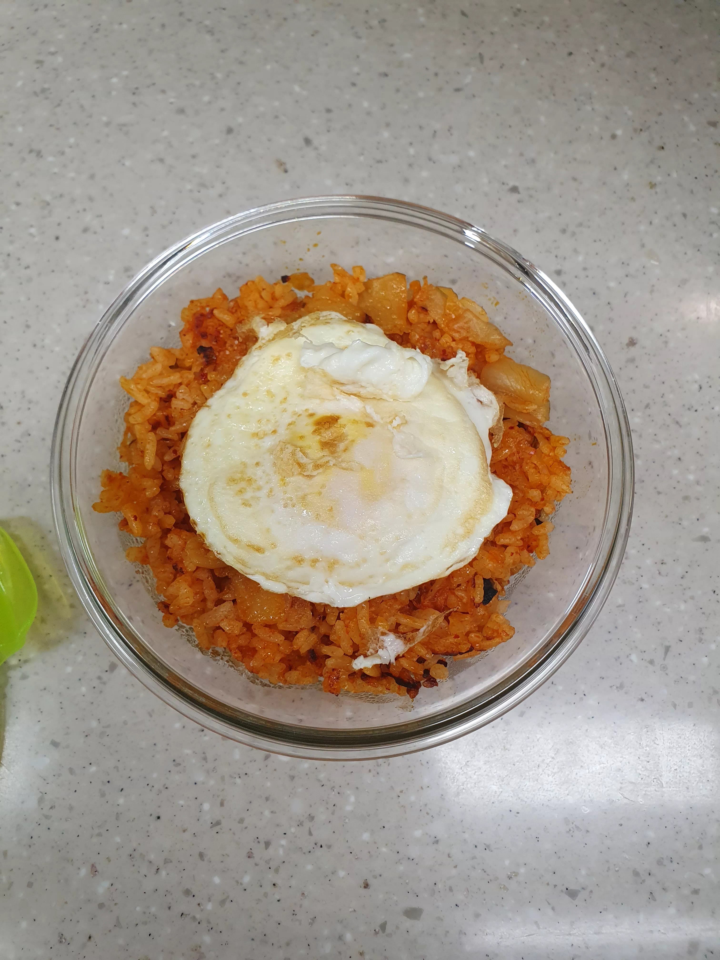 태송 김치볶음밥 1인분 완성 계란 추가1