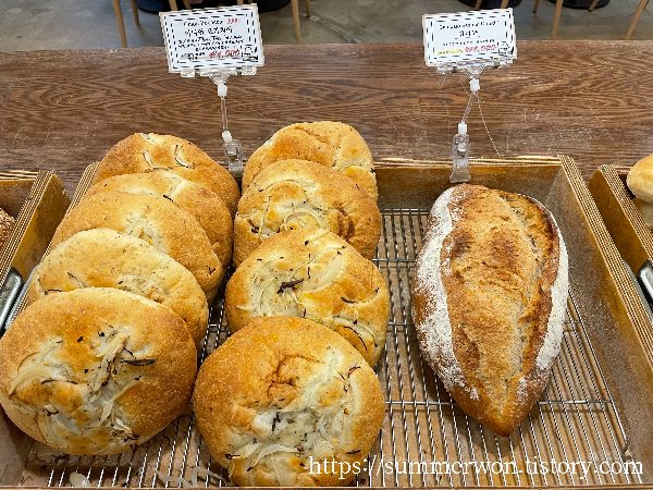 포카치아 와 깜빠뉴