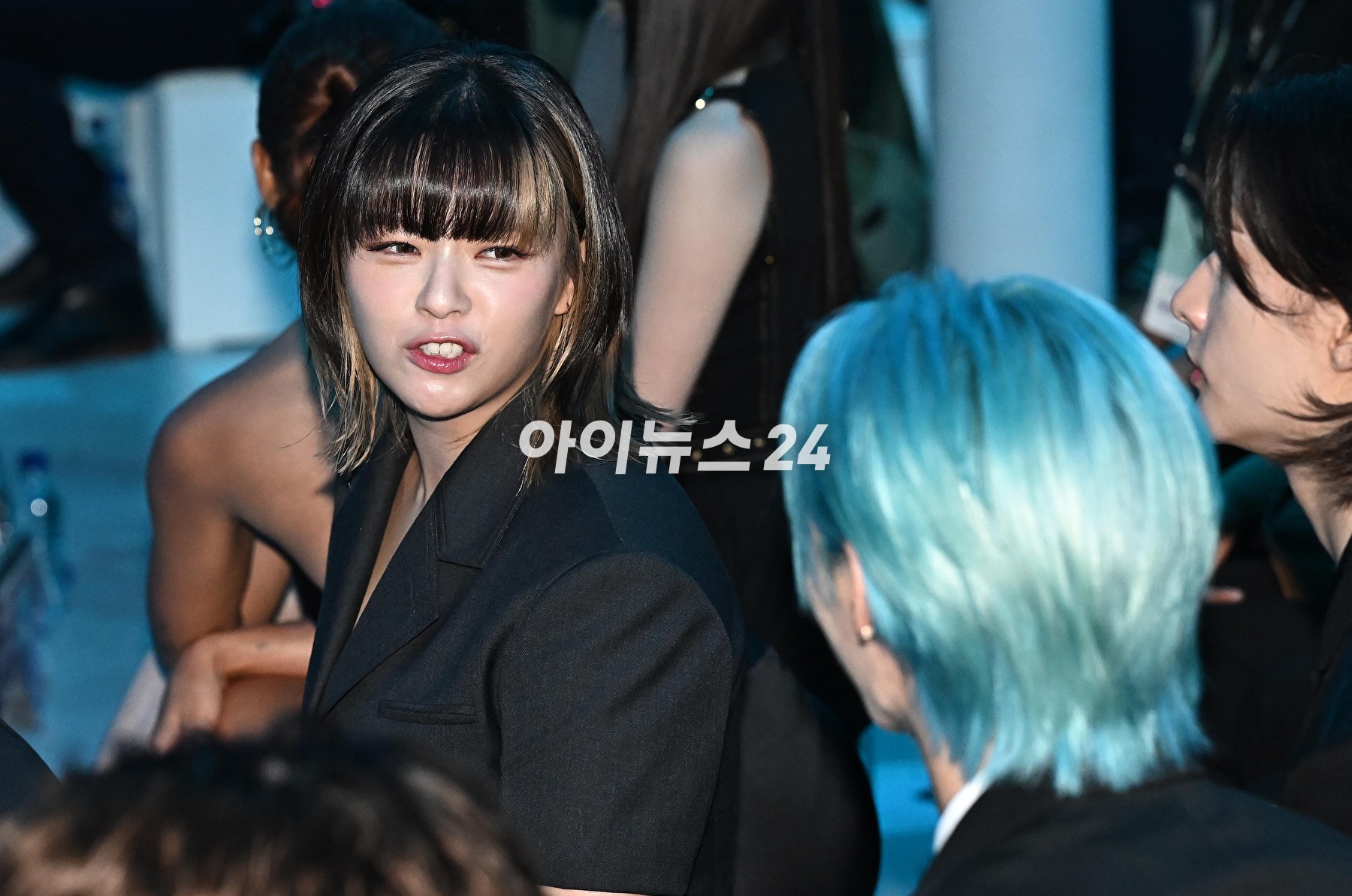 트와이스 정연이 26일 서울 강남구 코엑스에서 열린 갤럭시 언팩 행사에 참석 하고 있다. [사진=곽영래 기자]