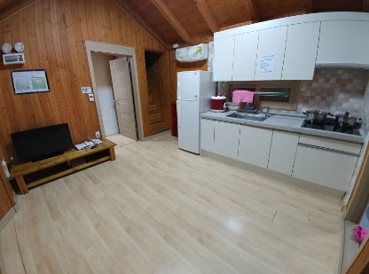 영인산 자연휴양림 예약 수영장 캠핑장 데크 숙박 시설