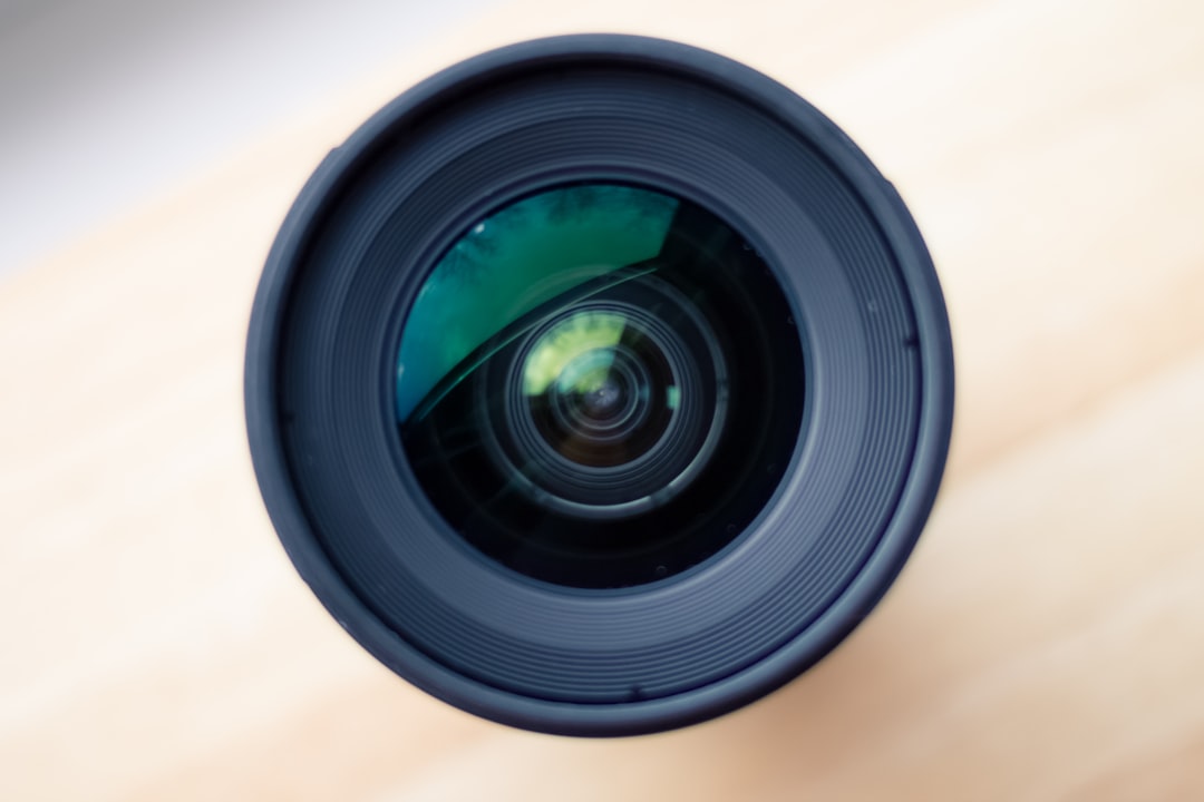 Lens