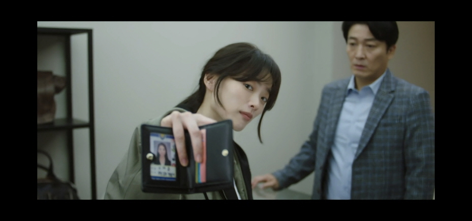 이로운 사기 1회 1화 줄거리 리뷰(스포주의) 드라마 내용 후기 결말 / 커리어 수어사이드 무슨 뜻 / 사이코패스 소시오패스 공황장애 / 특별출연 / 법률자문 / OST 음악 노래 / 과공감 증후군