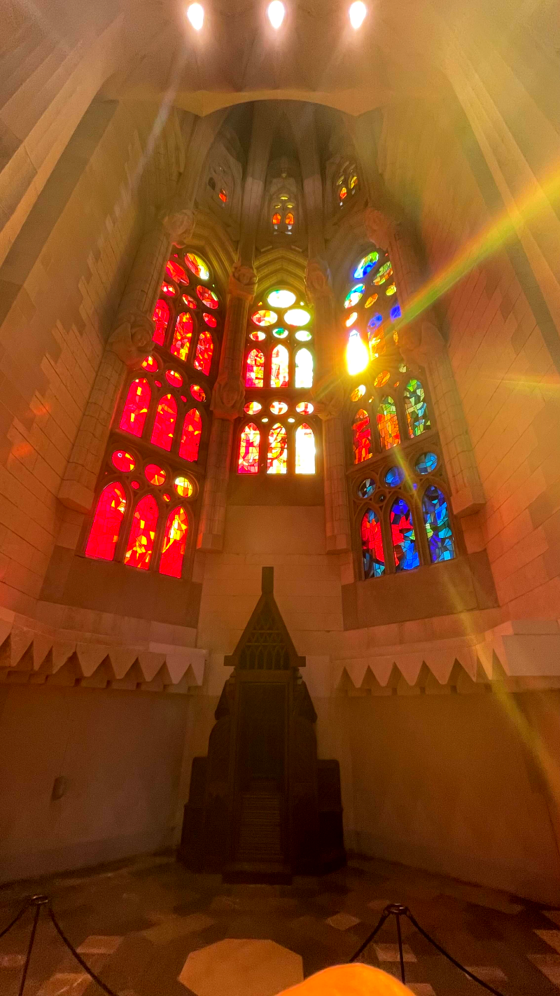 성당 내부공간-스테인드 글라스
