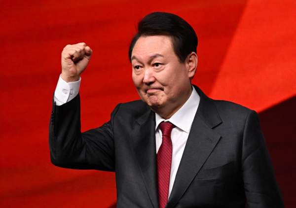 윤석열 대통령 탄핵소추안 발의