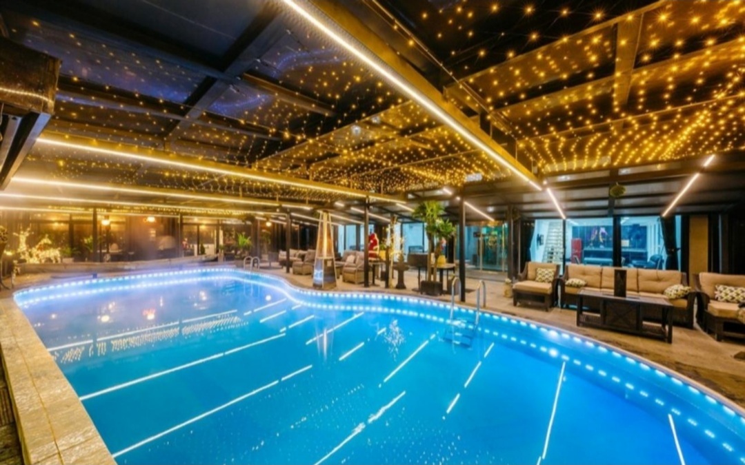 엘프라도 펜션 실내 수영장