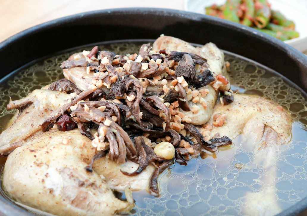 극한직업 영양닭백숙